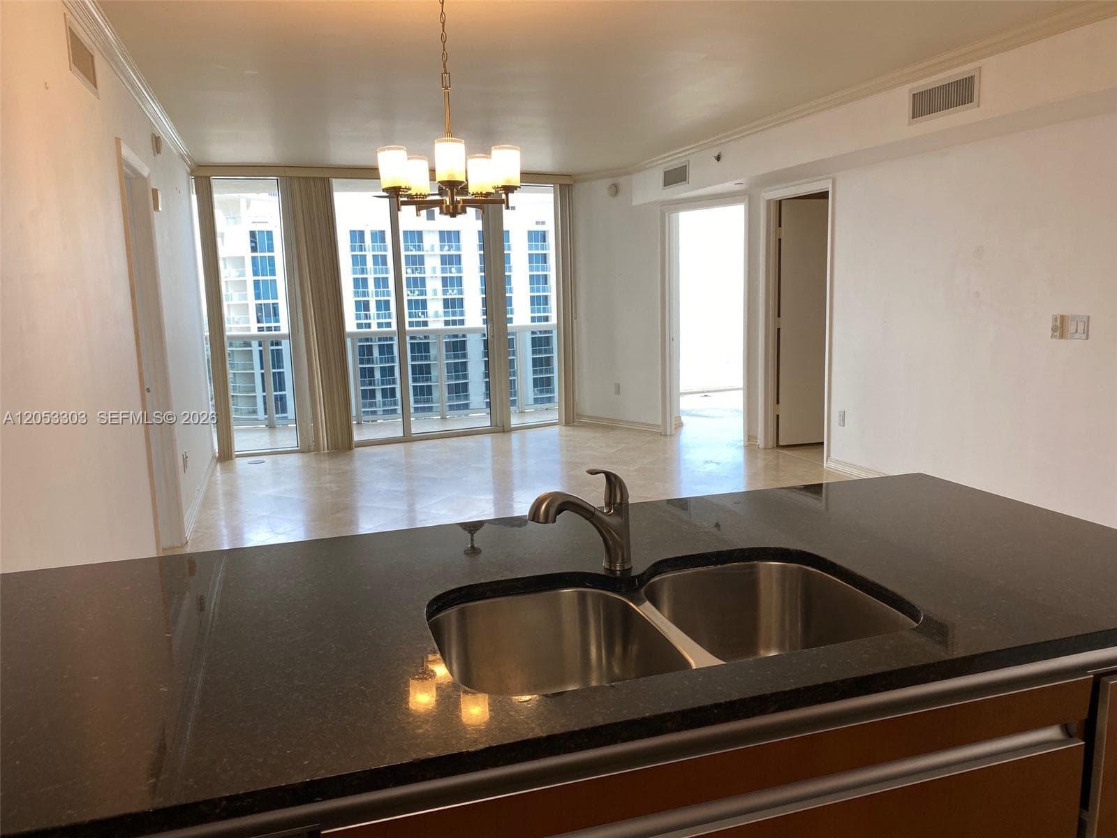 17201 Collins Ave 2502 photo 9