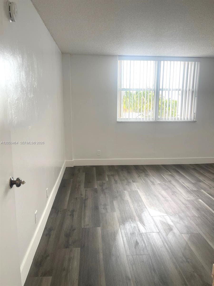 2450 NE 135th St 209 photo 13