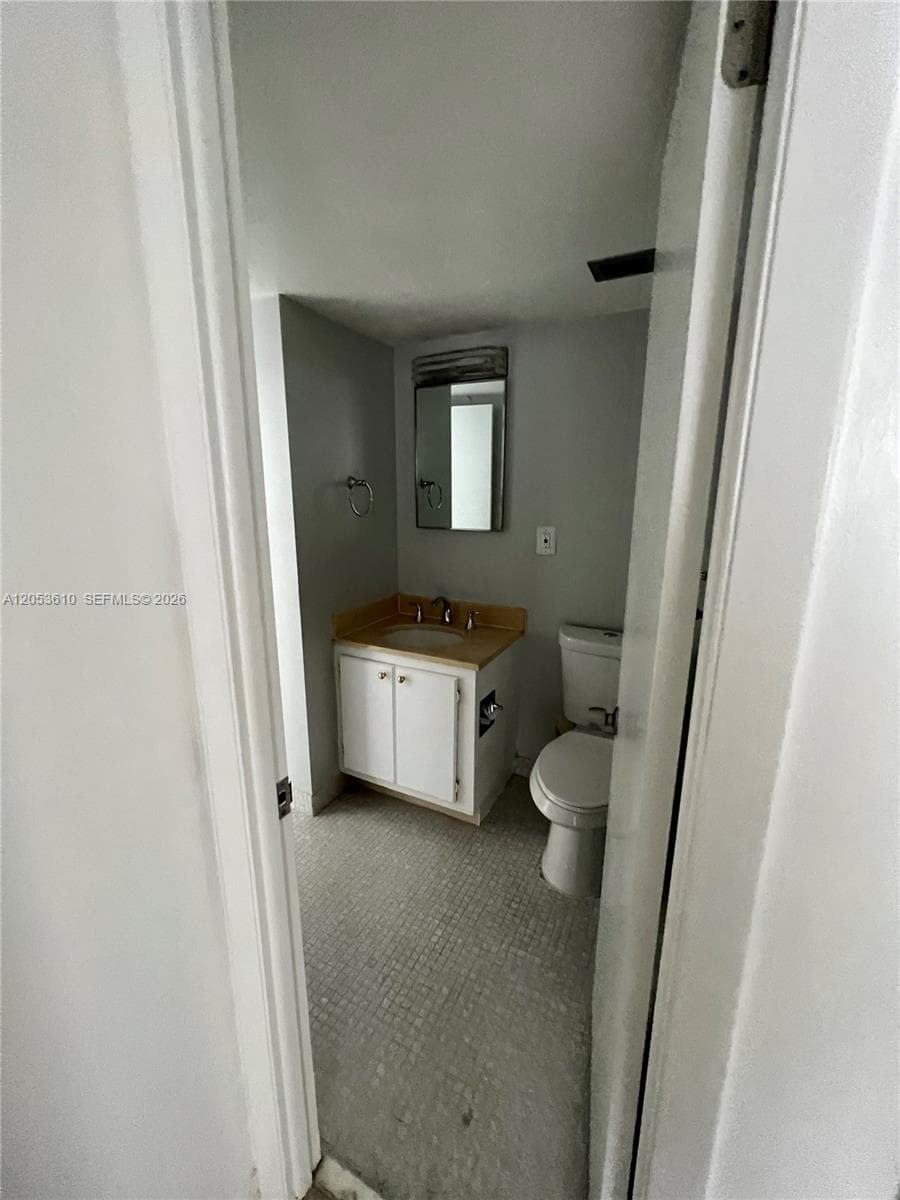 5838 Collins Ave 7E photo 16