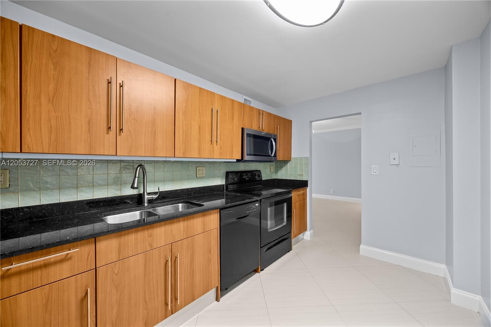 3001 S Ocean Dr 317 photo 9