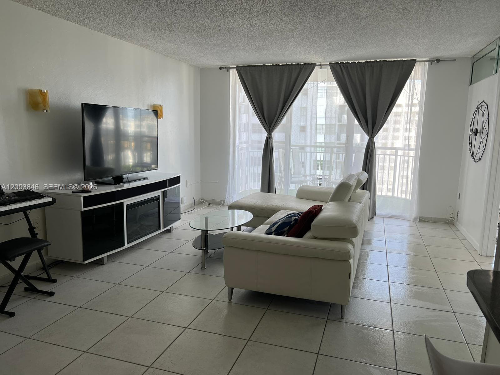 18061 Biscayne Blvd 1902 photo 7