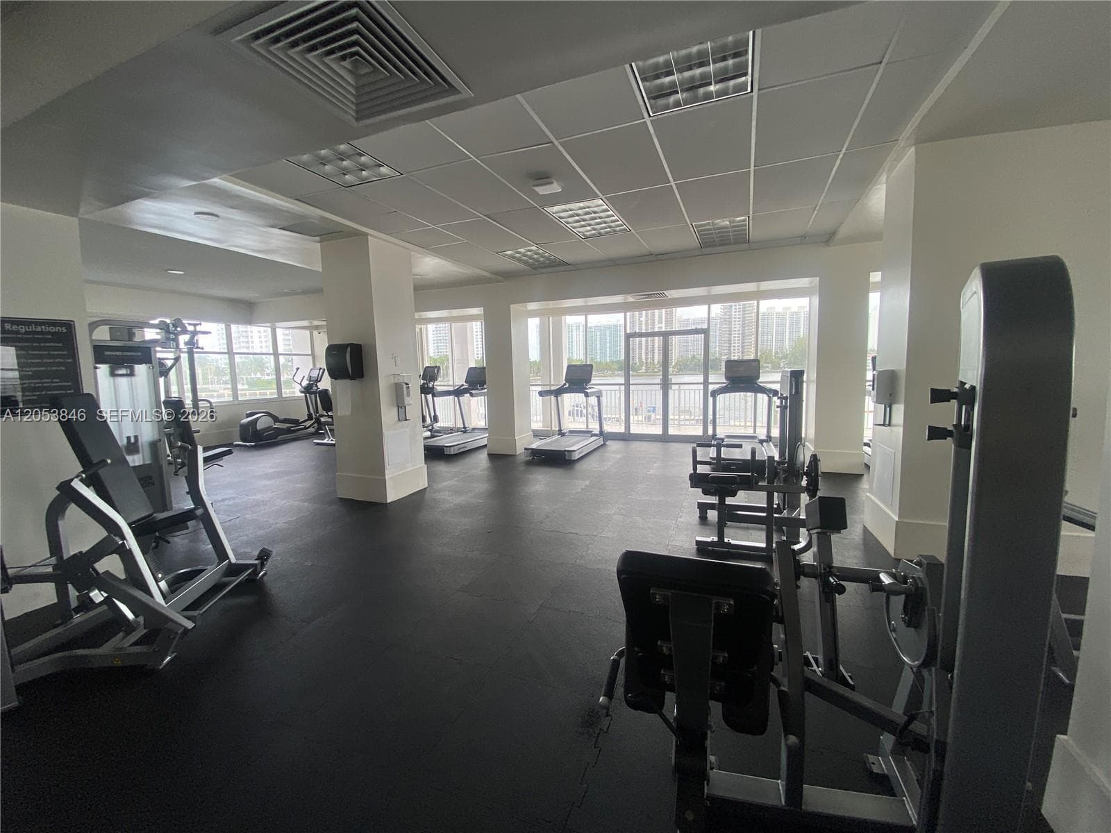 18061 Biscayne Blvd 1902 photo 10