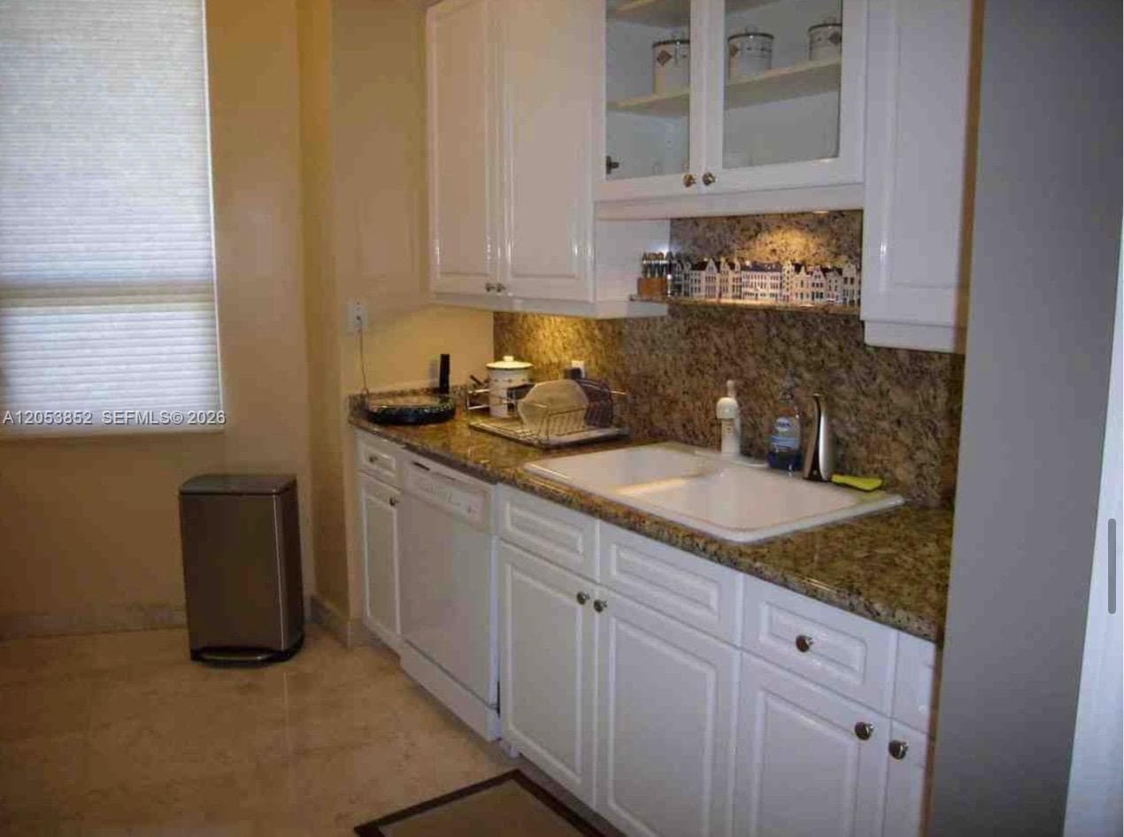 808 Brickell Key Dr 606 photo 4