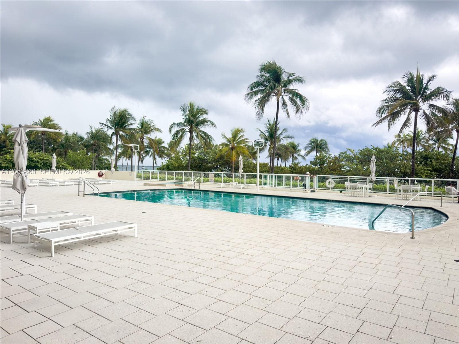 10185 Collins Ave 202 photo 2