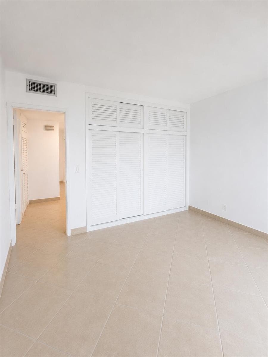 3700 E Galt Ocean Drive 1701 photo 19