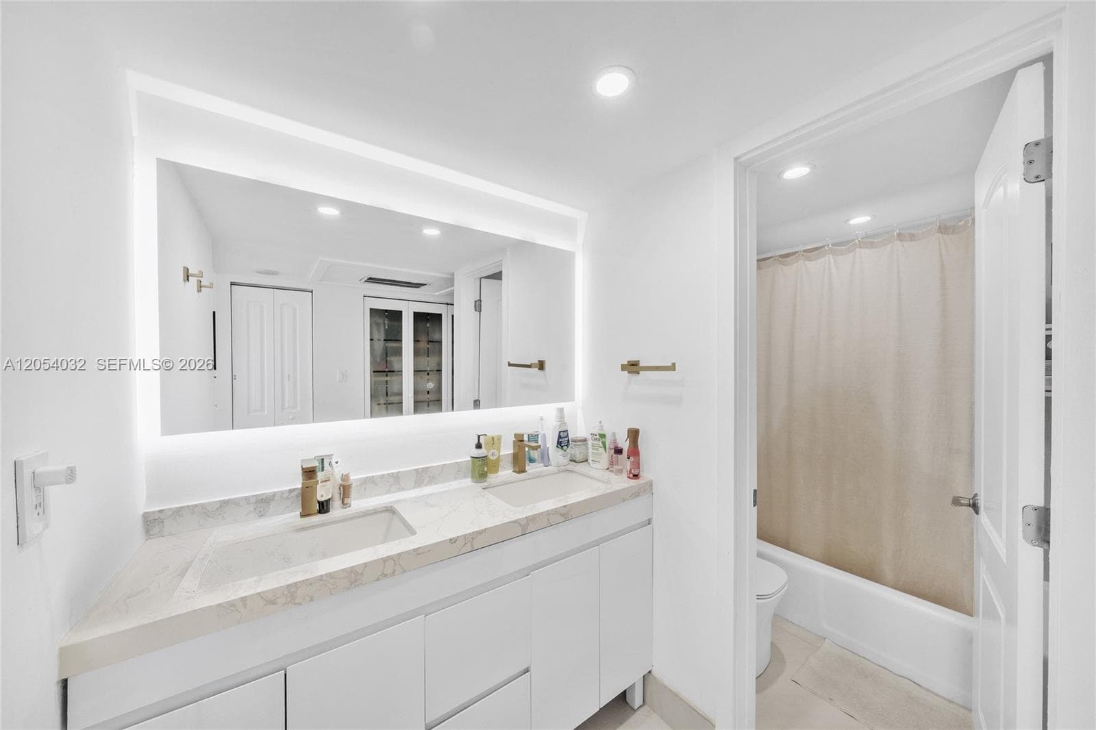 11111 Biscayne Blvd 5A photo 21