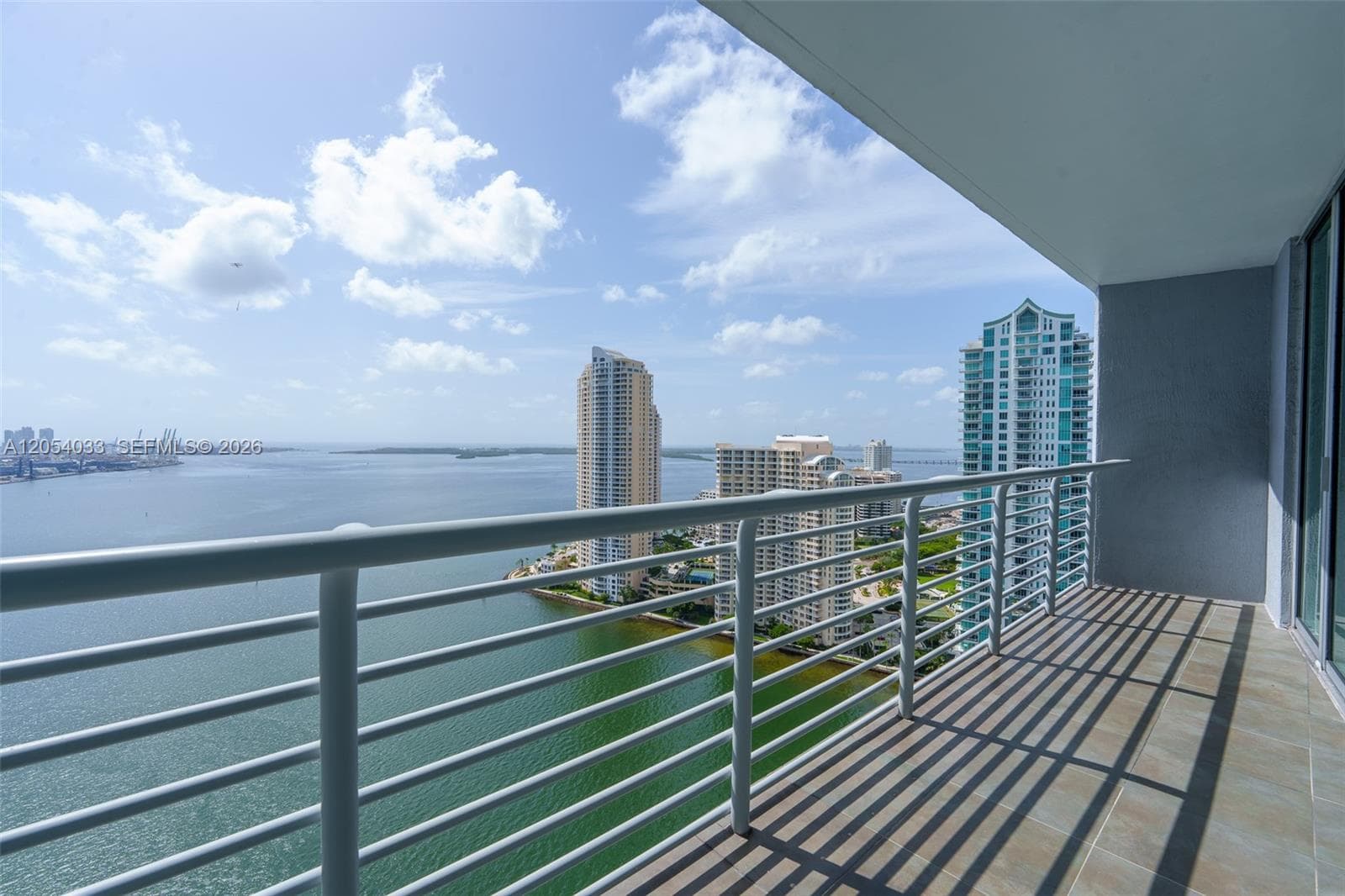 325 S Biscayne Blvd 3326 photo 3