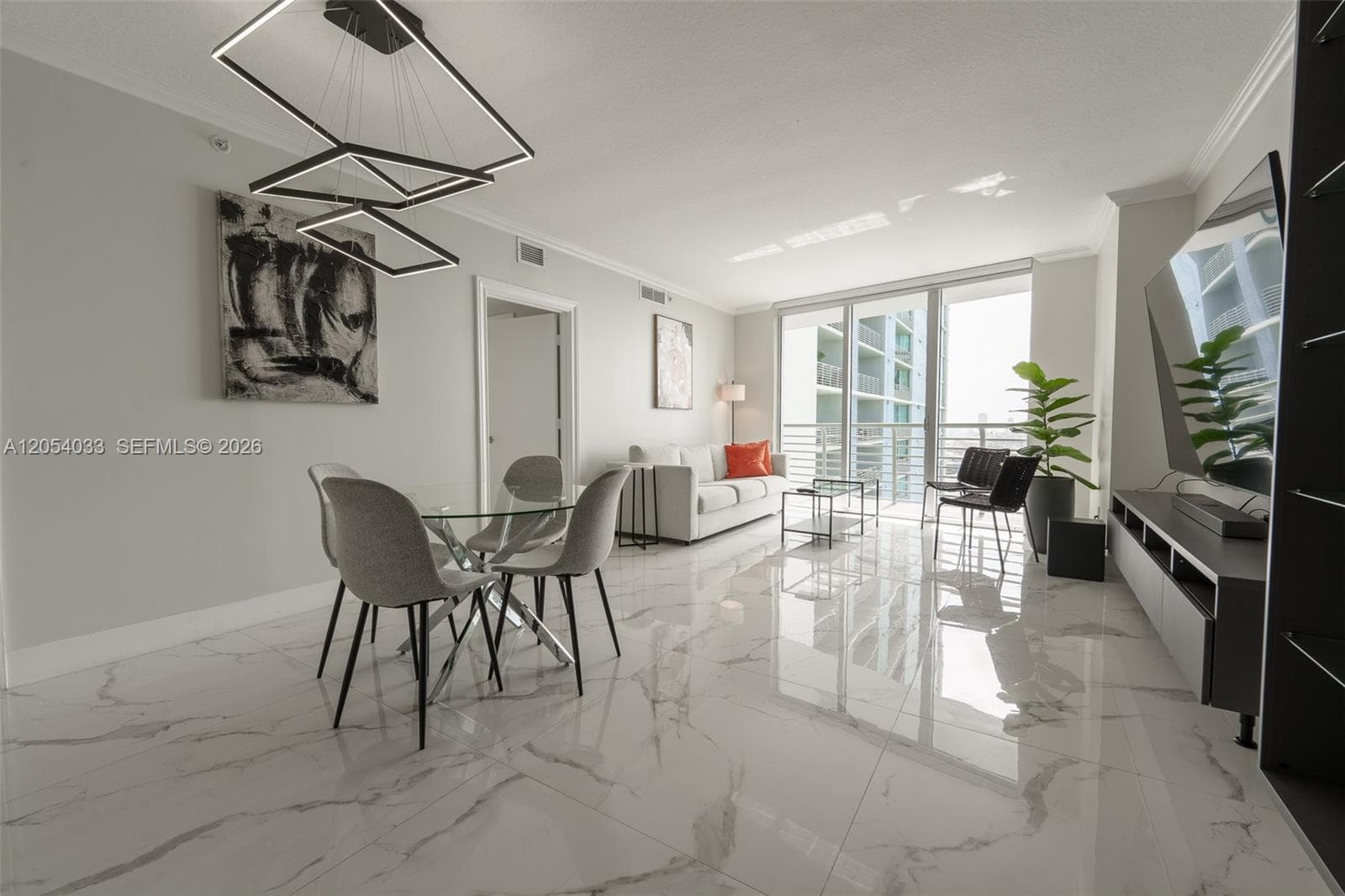 325 S Biscayne Blvd 3326 photo 5