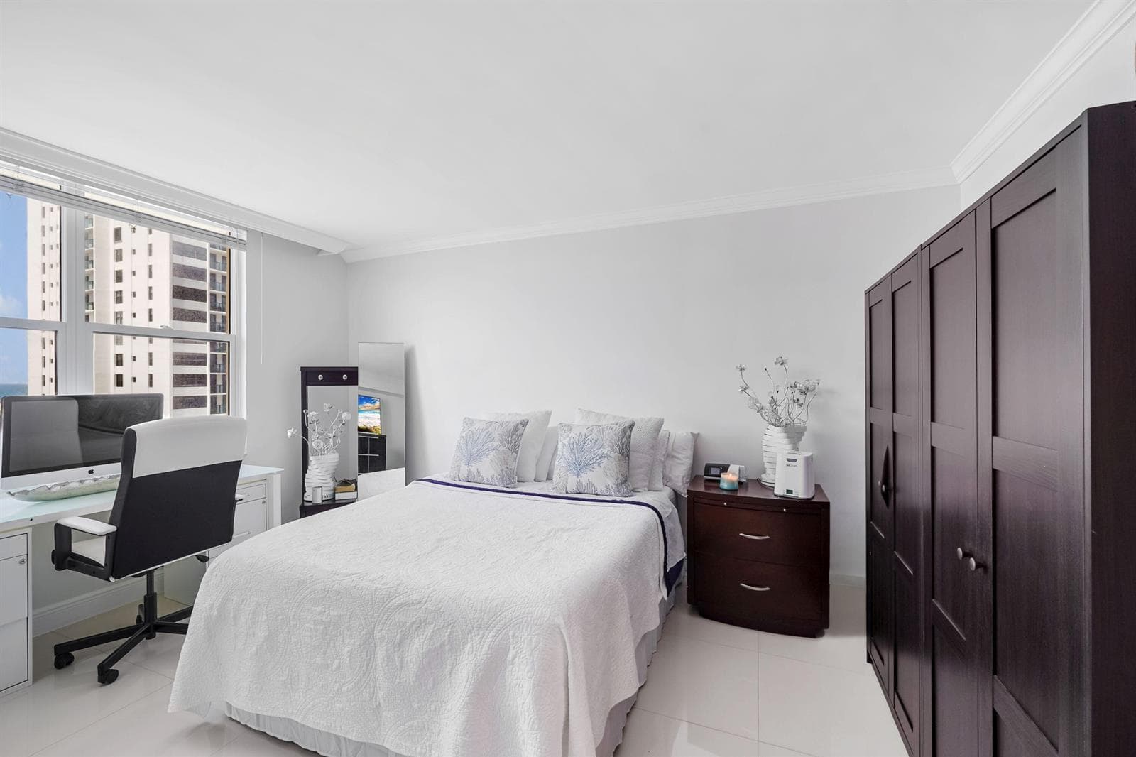 2501 S OCEAN Drive 939 photo 23