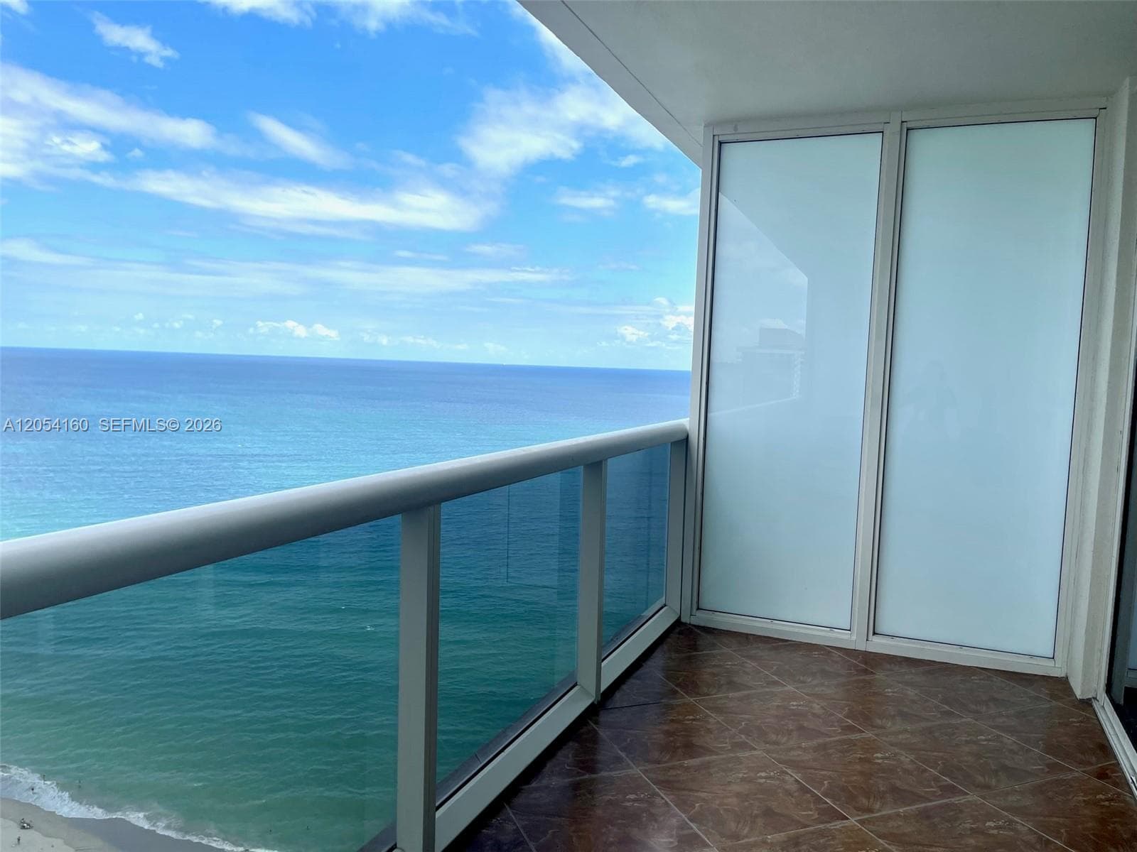 1830 S Ocean Dr 3309 photo 2