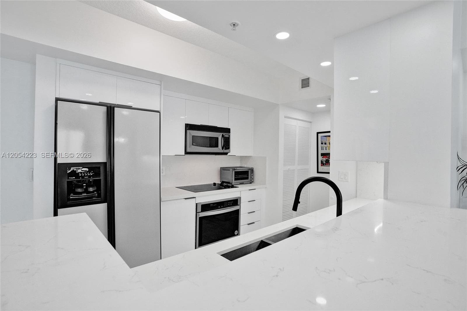 335 S Biscayne Blvd 3807 photo 9