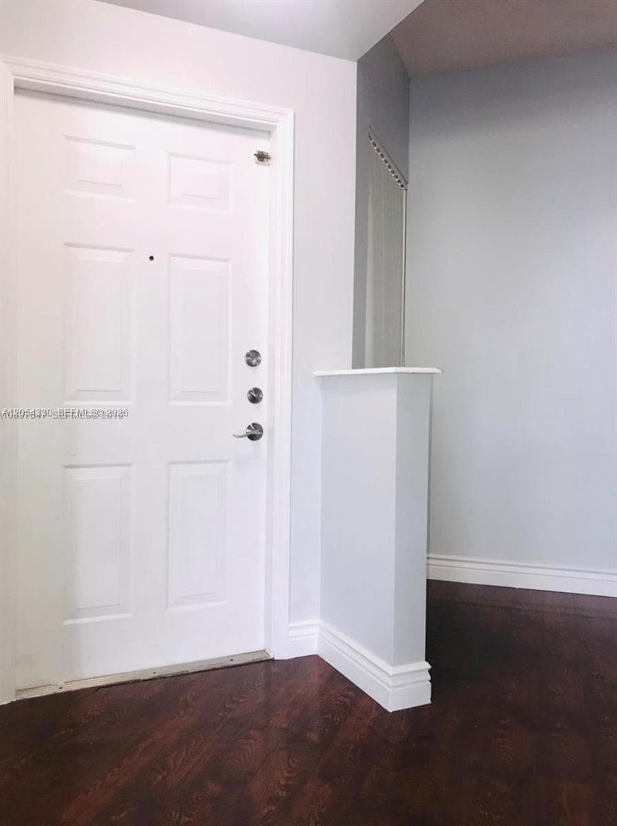 3175 NE 184th St 3302 photo 5