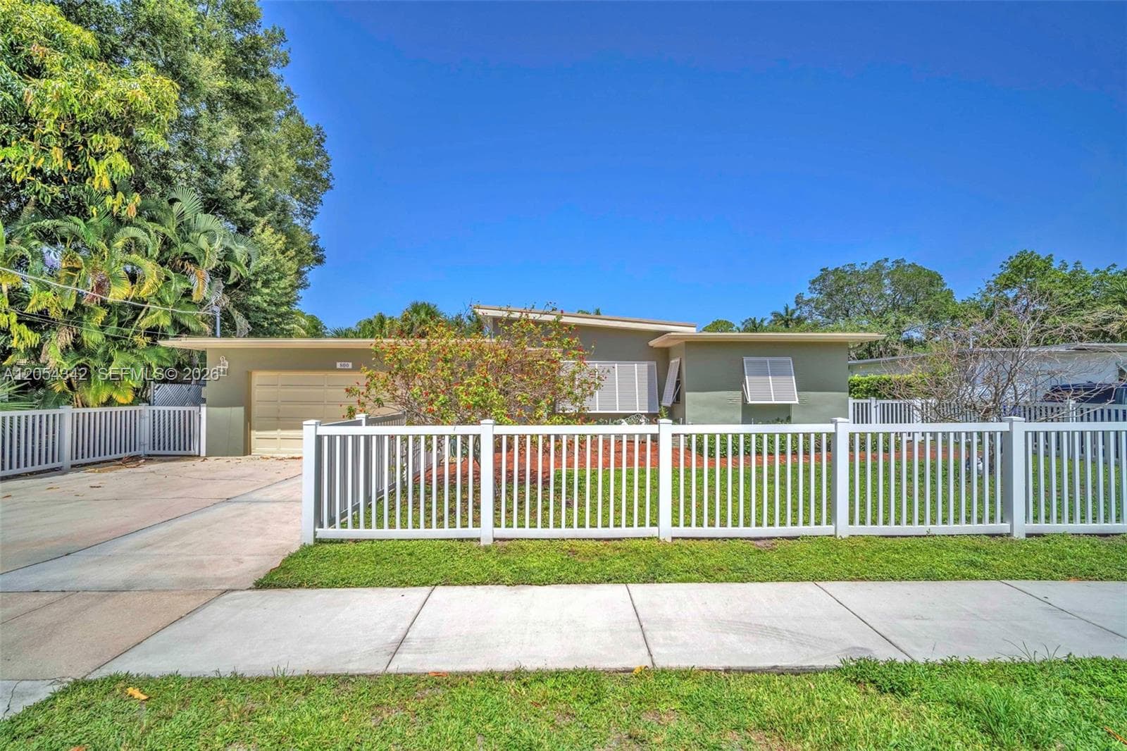 800 SW 8th Ter 2