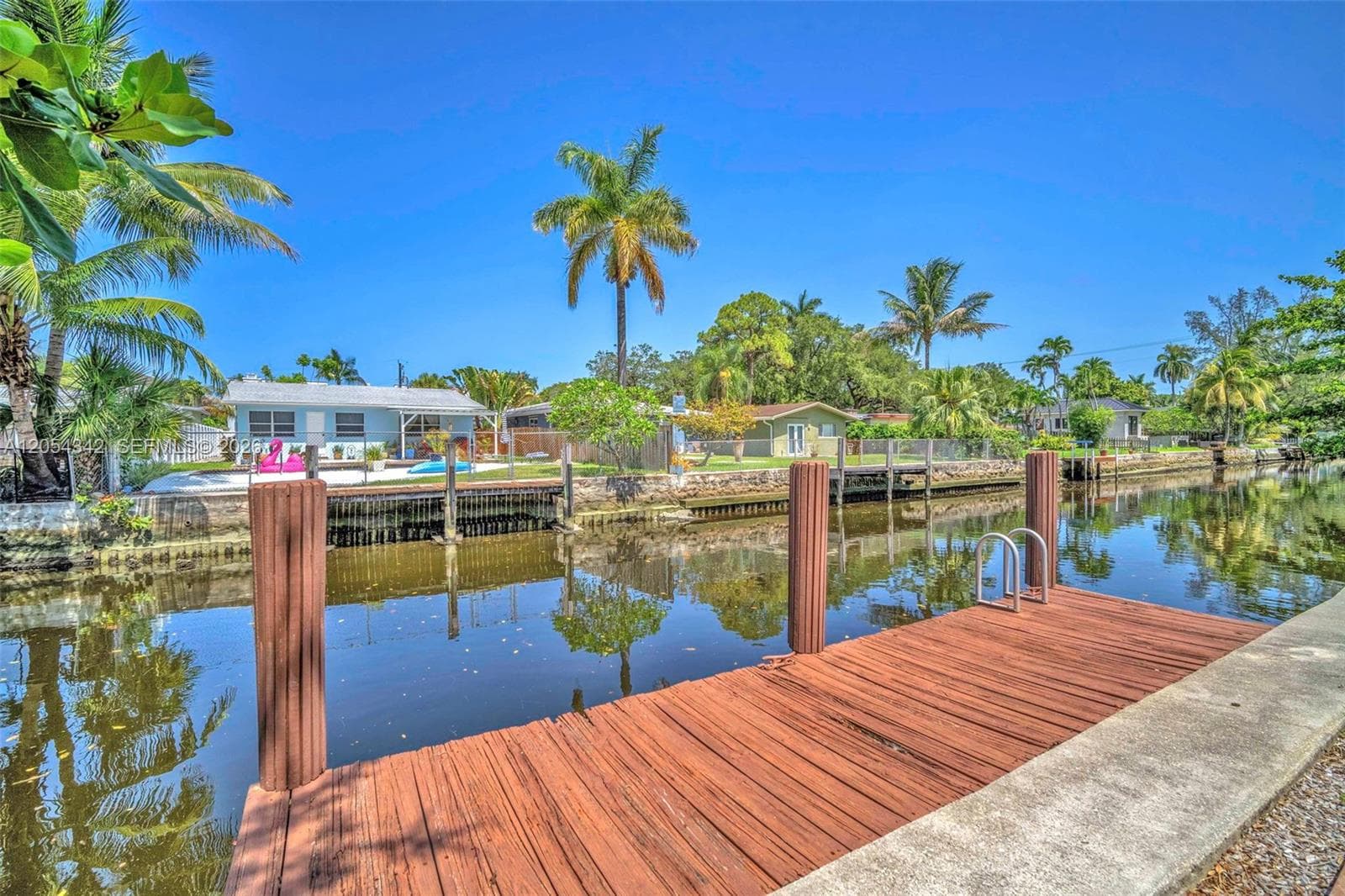 800 SW 8th Ter 4