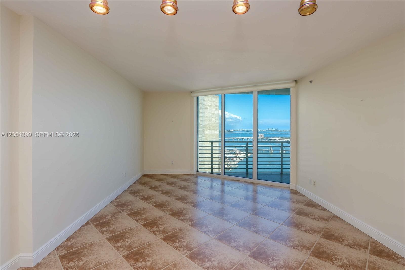 335 S Biscayne Blvd 3510 photo 4