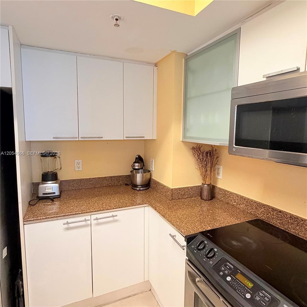 16699 Collins Ave 1410 photo 7