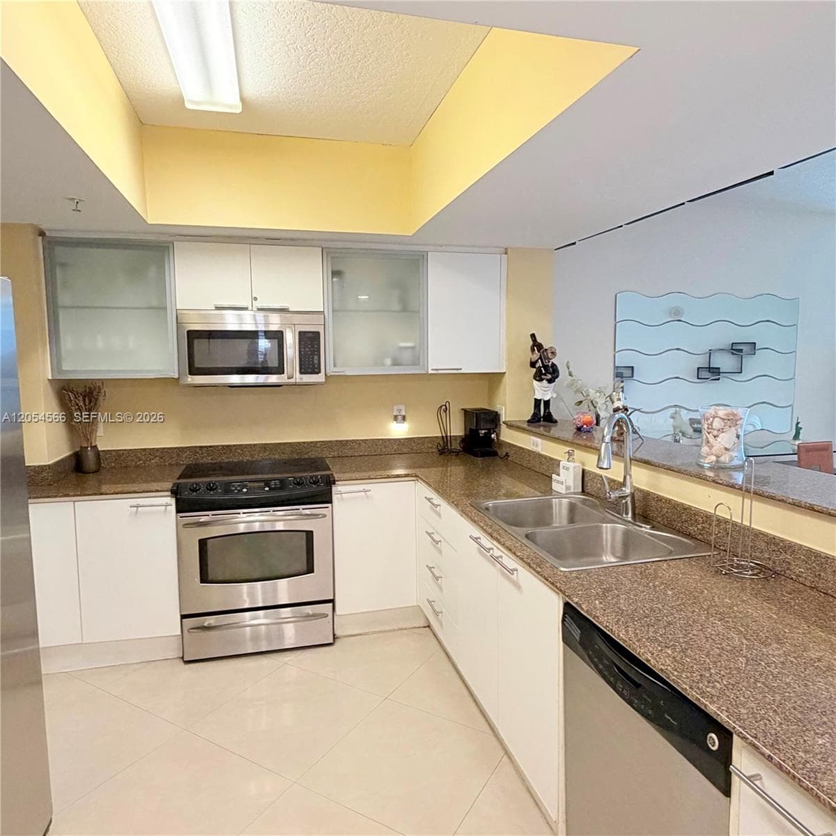 16699 Collins Ave 1410 photo 8