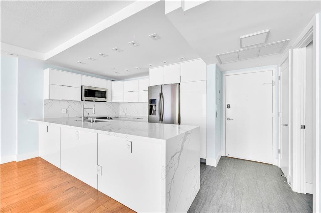 1900 S Ocean Boulevard Apt 6j photo 6
