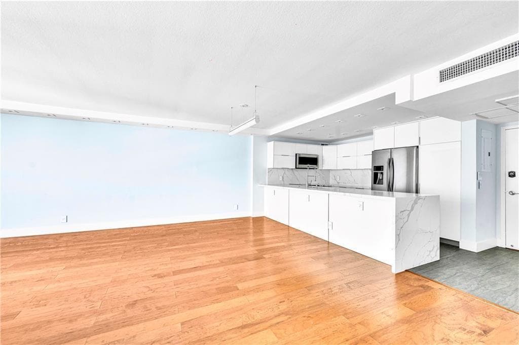 1900 S Ocean Boulevard Apt 6j photo 4