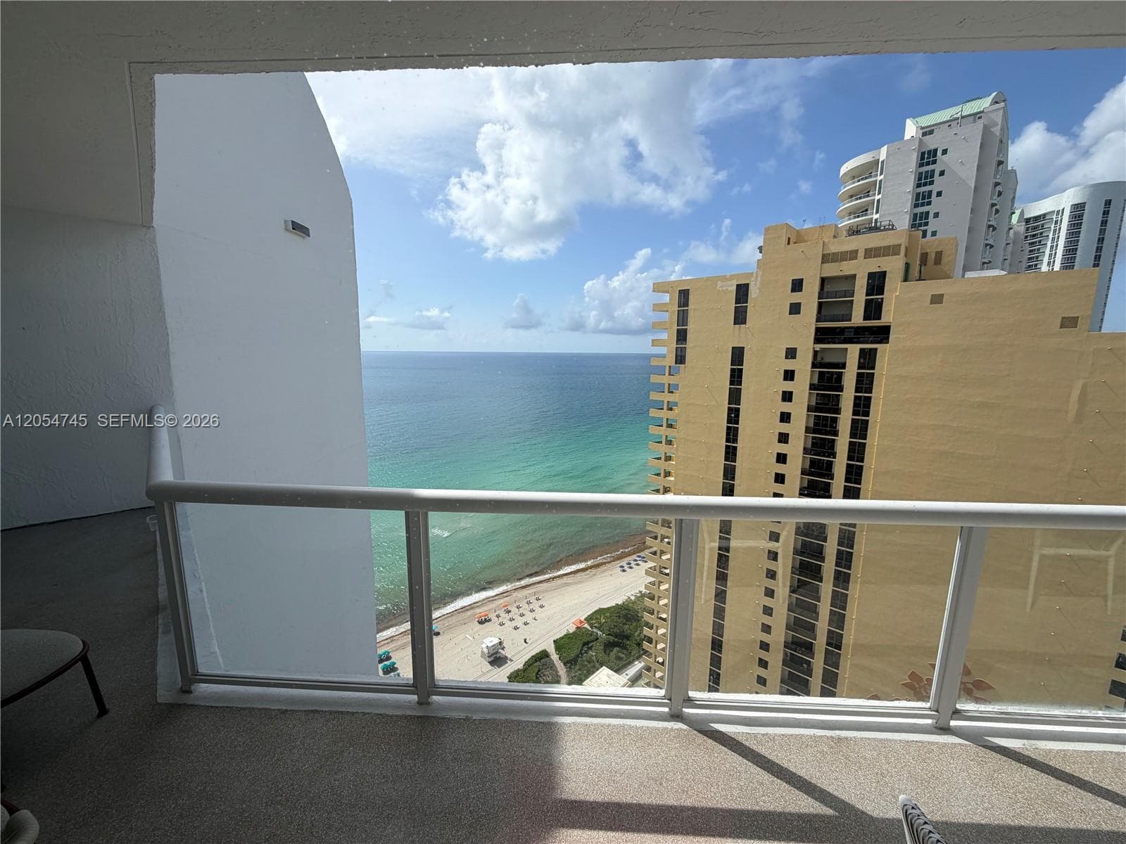16425 Collins Ave OS18A photo 3