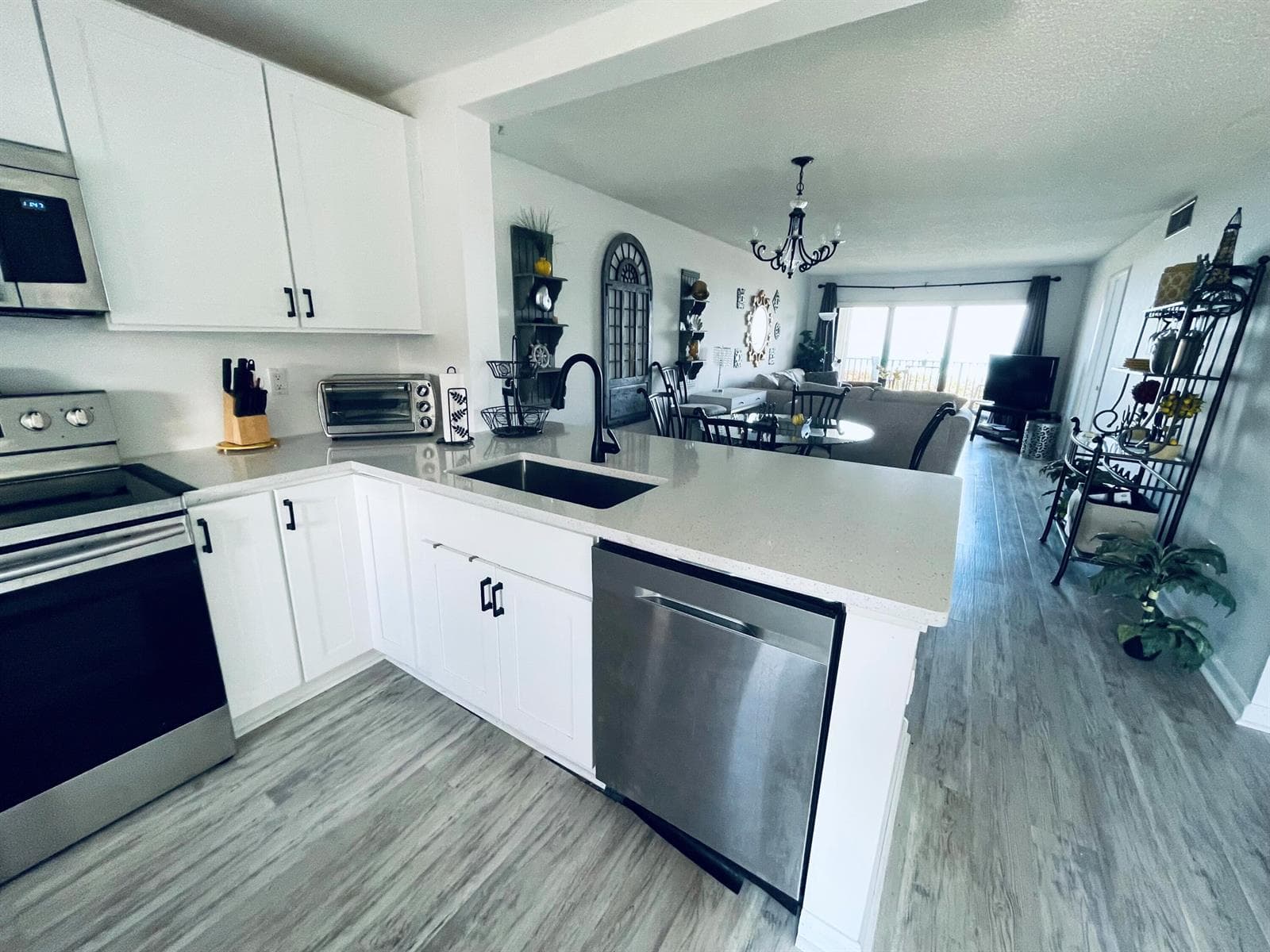 7430 S Ocean Drive 219 photo 3