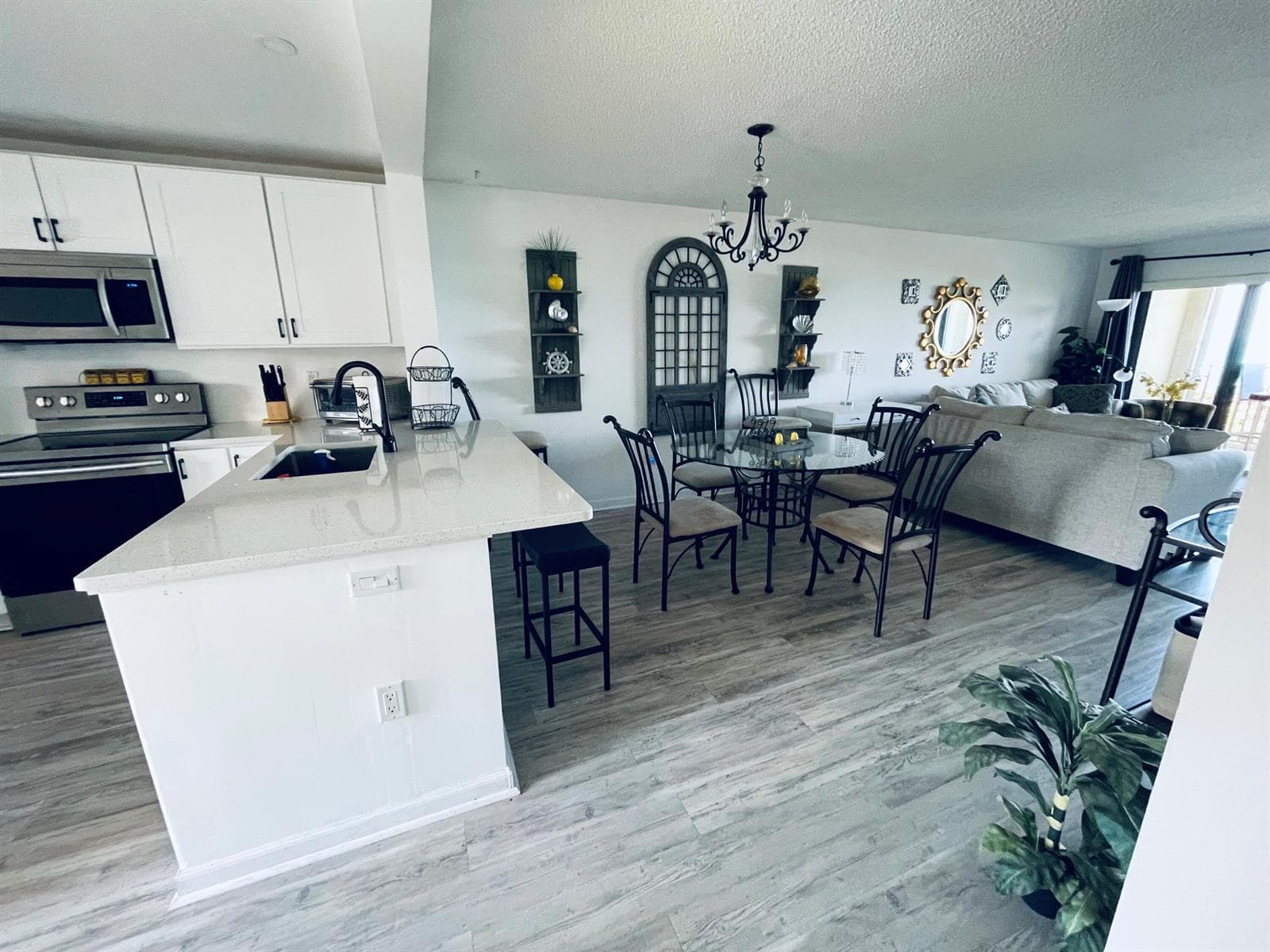 7430 S Ocean Drive 219 photo 1