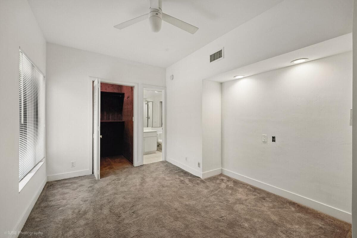 1343 Ponce De Leon Drive photo 20