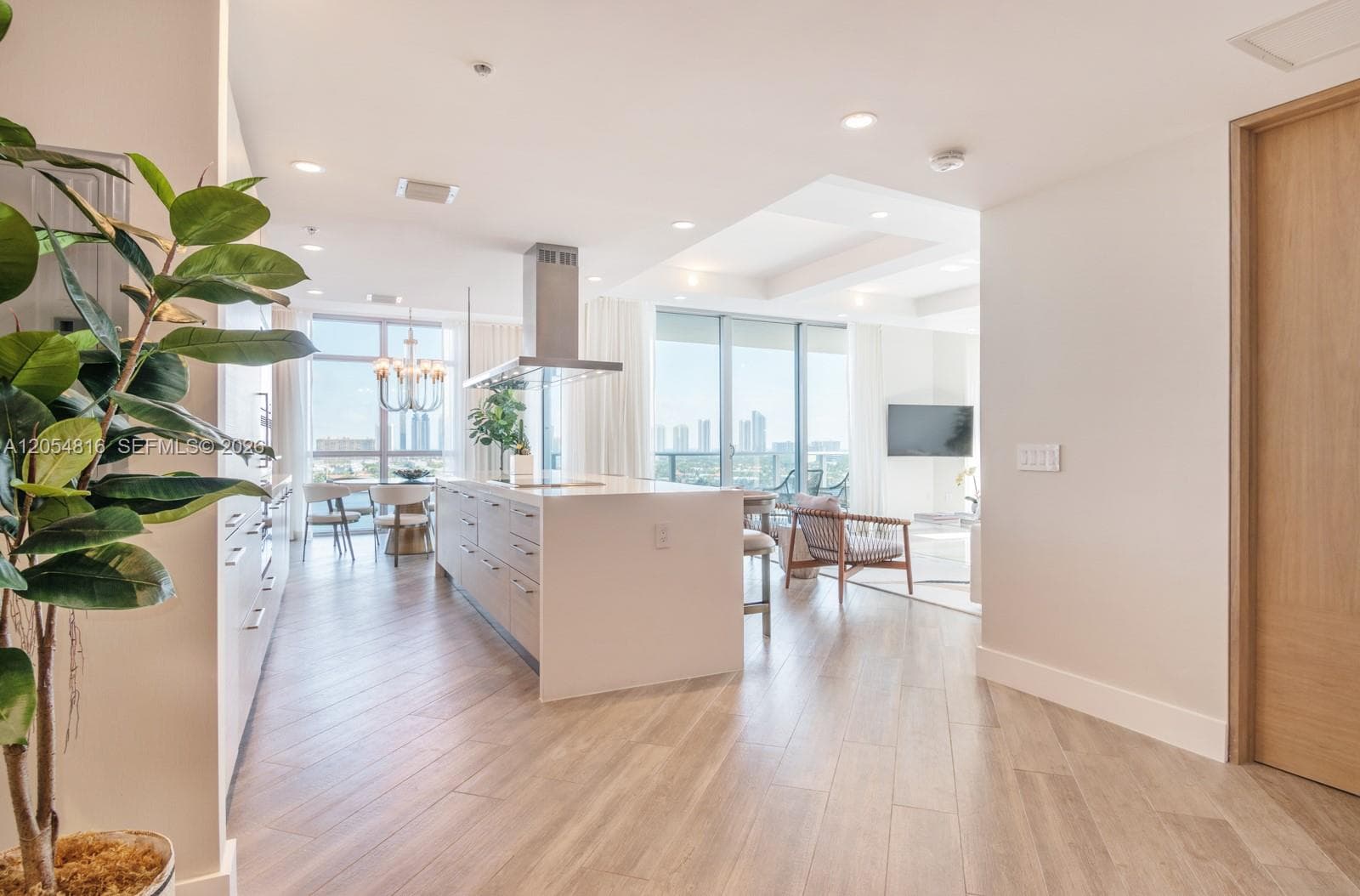 17301 Biscayne Blvd 1609 photo 3