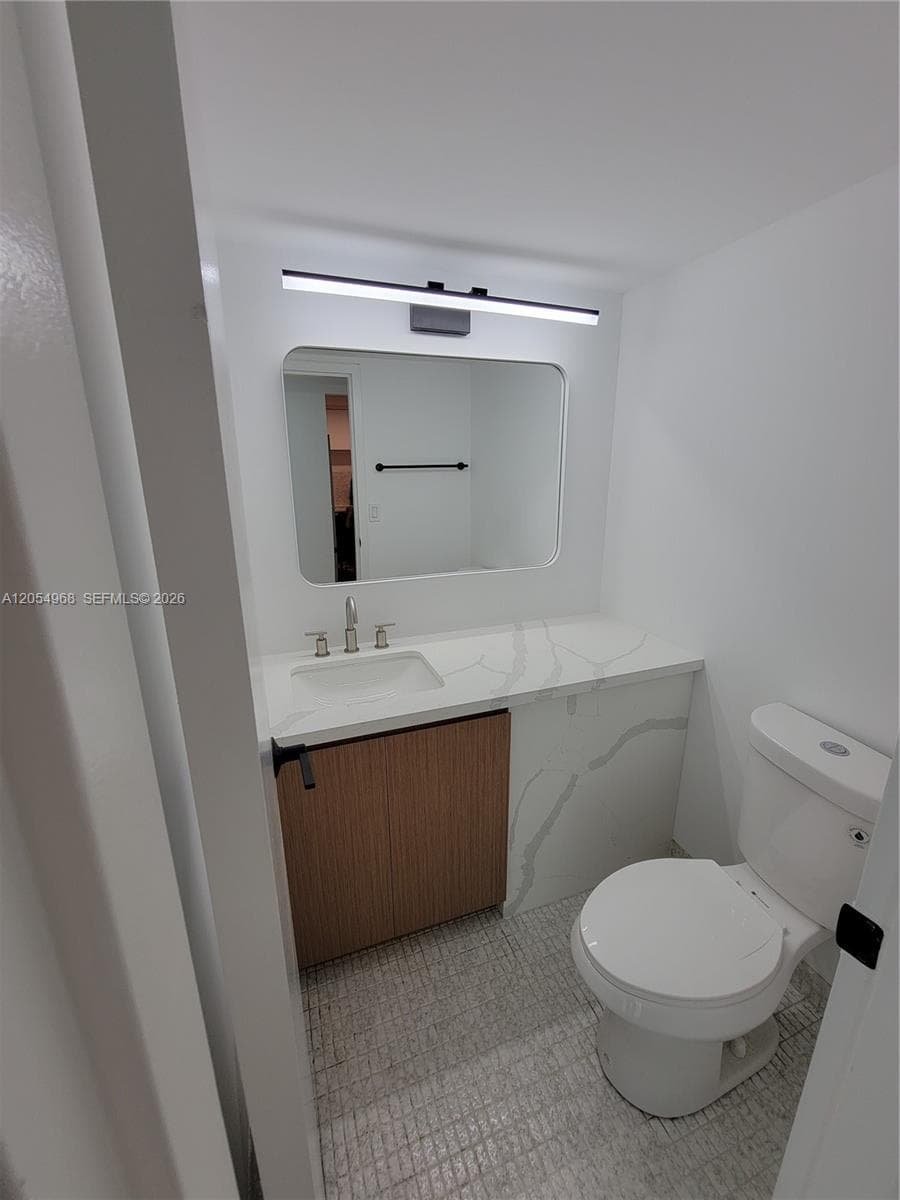 2655 Collins Ave 608 photo 10