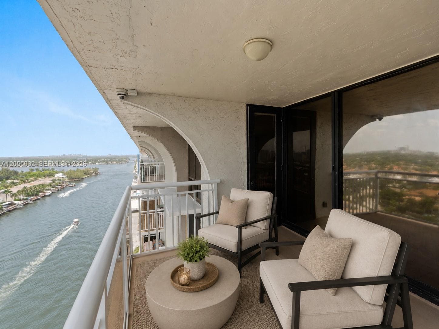1600 S Ocean Dr 18B photo 1