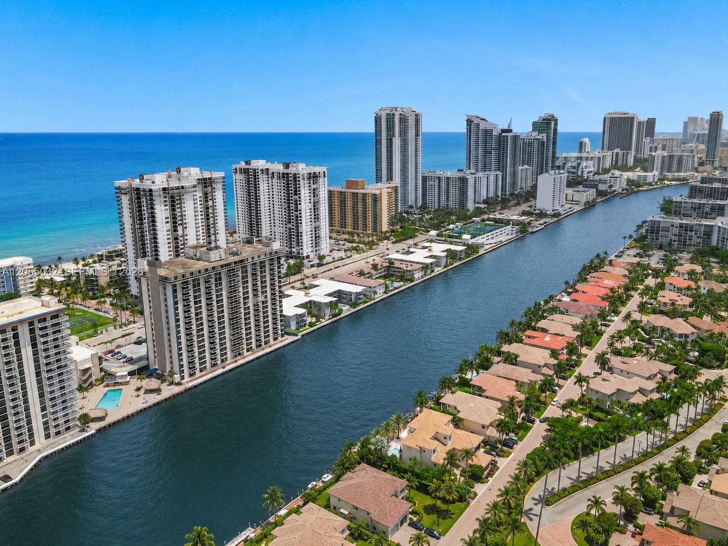 1600 S Ocean Dr 18B photo 4