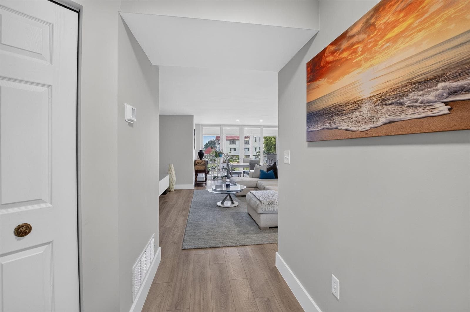 104 HALF MOON Circle D2 photo 3