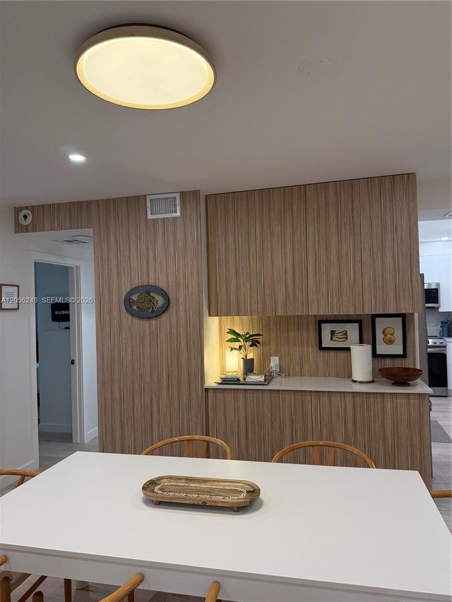 10185 NE Collins Ave 822 photo 6