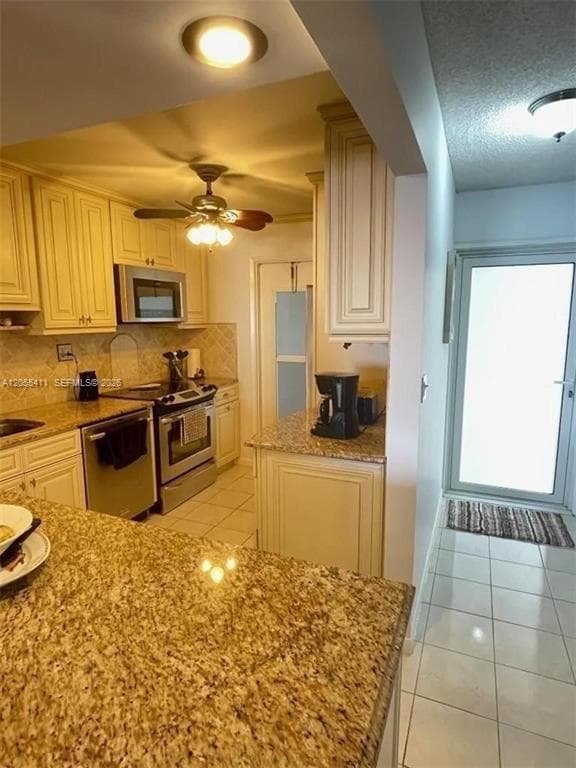 1630 N Ocean Blvd 1213 photo 11