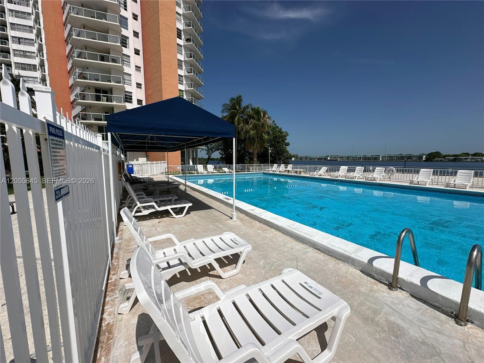 1301 NE Miami Gardens Dr 1403W photo 23
