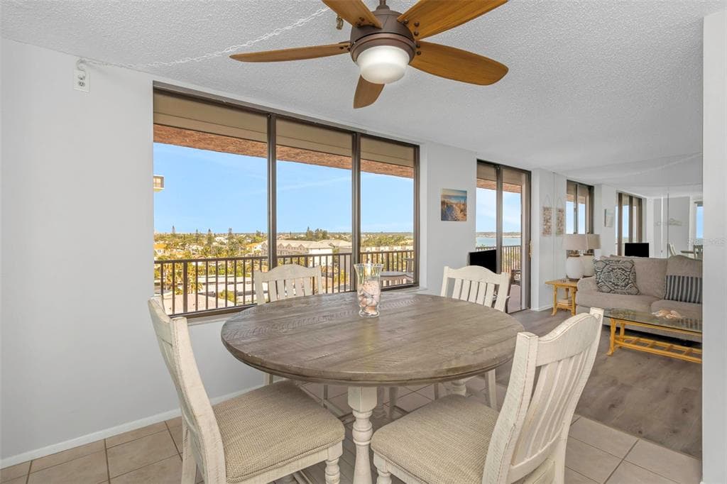 15316 GULF BOULEVARD 604 photo 20