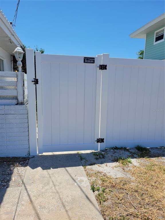15318 HARBOR DRIVE 2