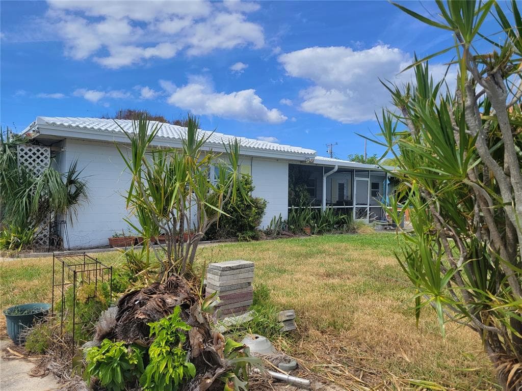 15318 HARBOR DRIVE photo 7