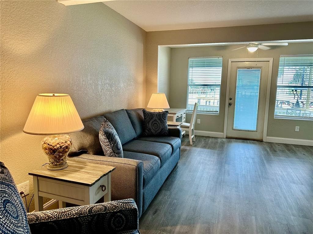 5297 S CHEROKEE WAY 104 photo 6