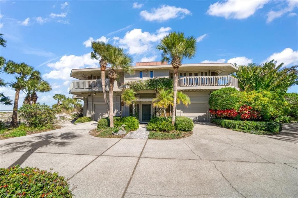 1198 MANDALAY POINT photo 13