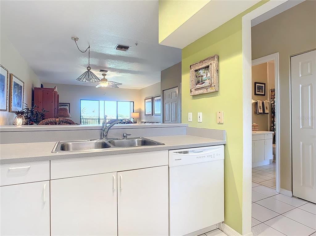 2700 N PENINSULA AVENUE 536 photo 9