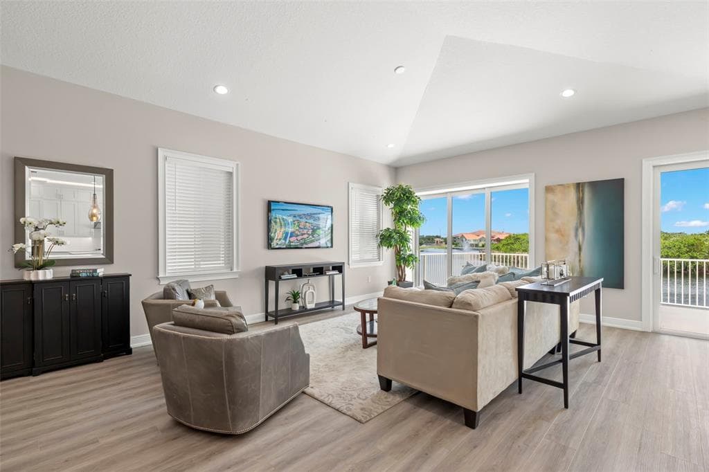 47A BAYVIEW COURT S 4