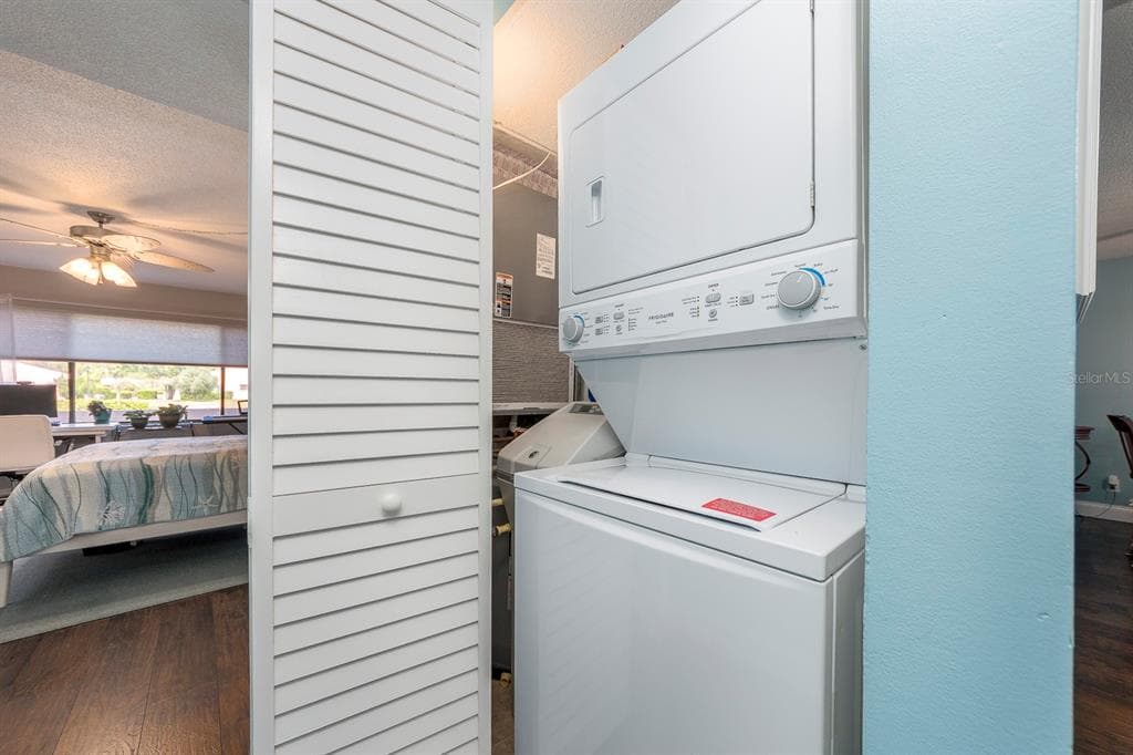 9543 86TH AVENUE 9543 photo 17