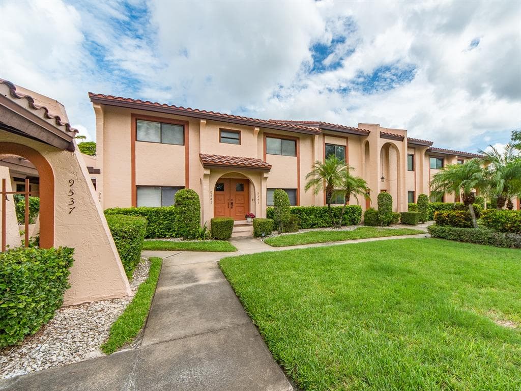 9543 86TH AVENUE 9543 photo 4