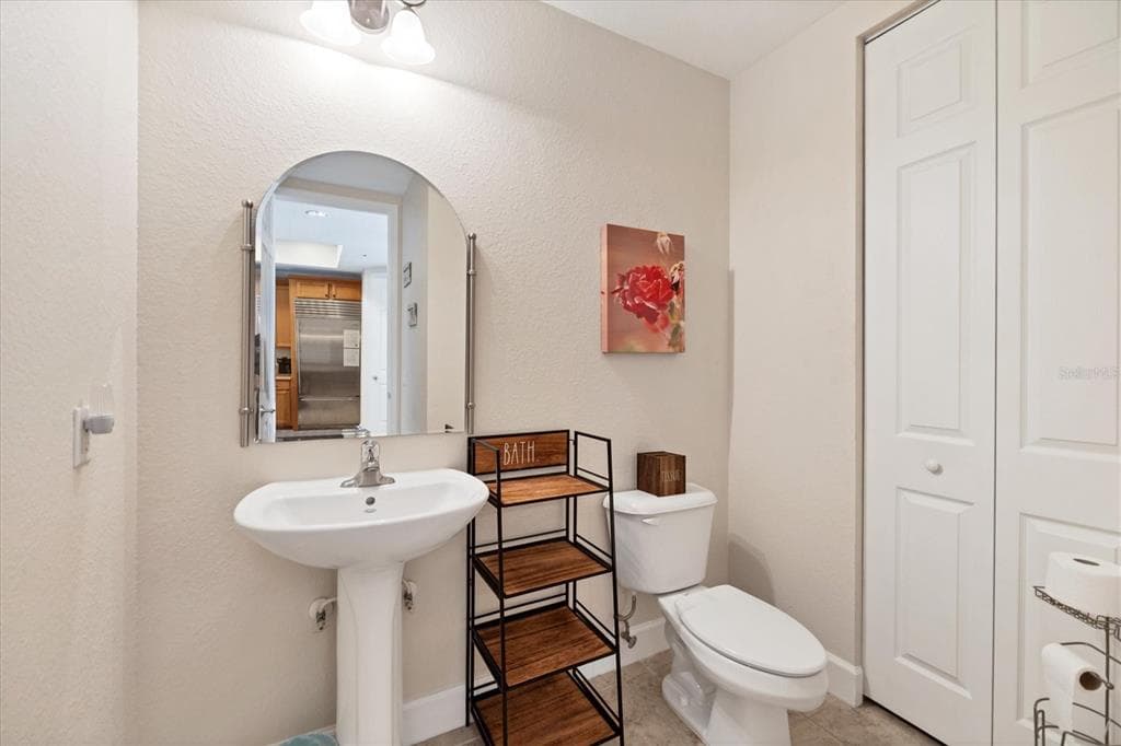 10380 LONGSHORE ROAD 77 photo 15