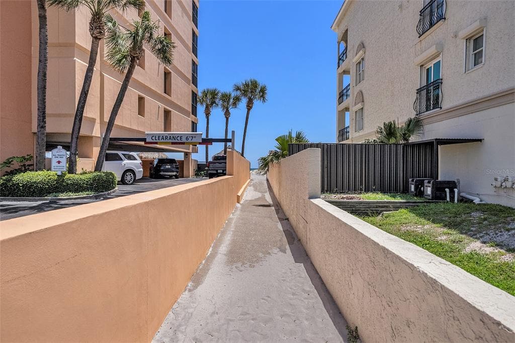 13999 GULF BOULEVARD 406 photo 24