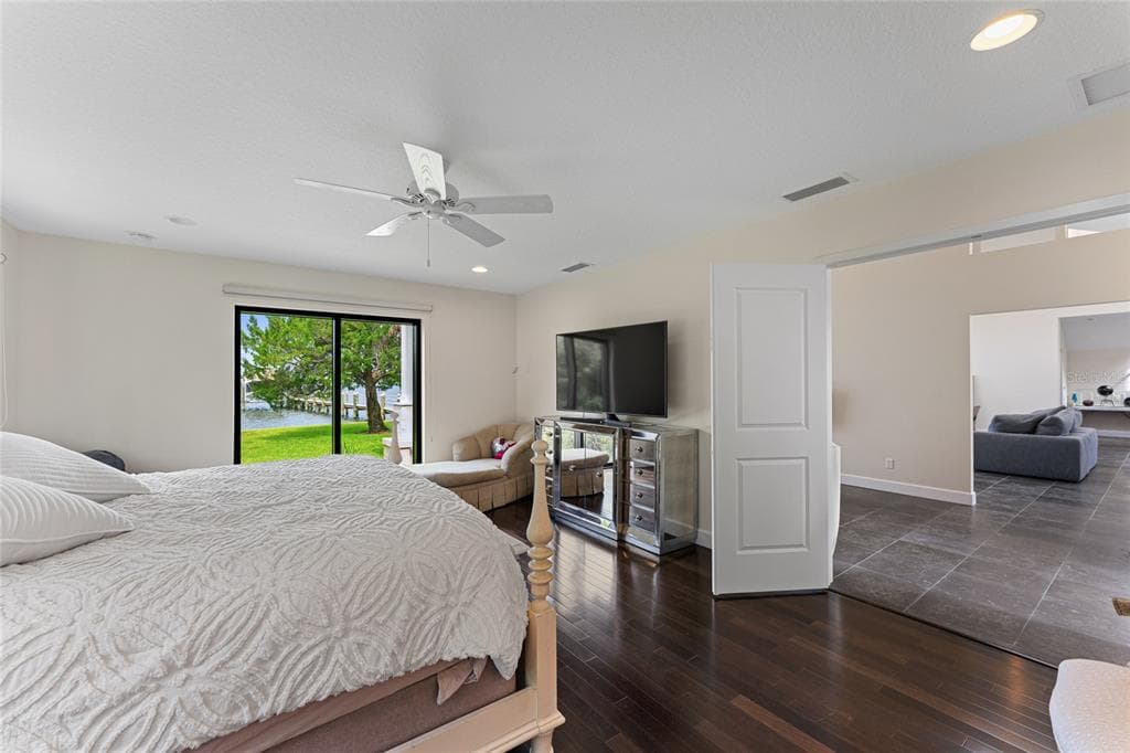 200 JOHN ANDERSON DRIVE photo 25