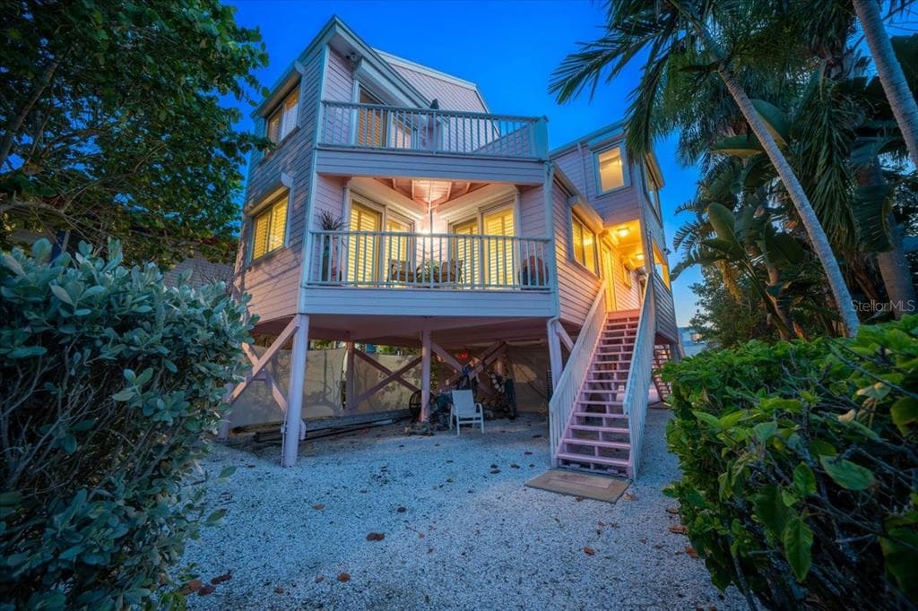 20051 GULF BOULEVARD 3