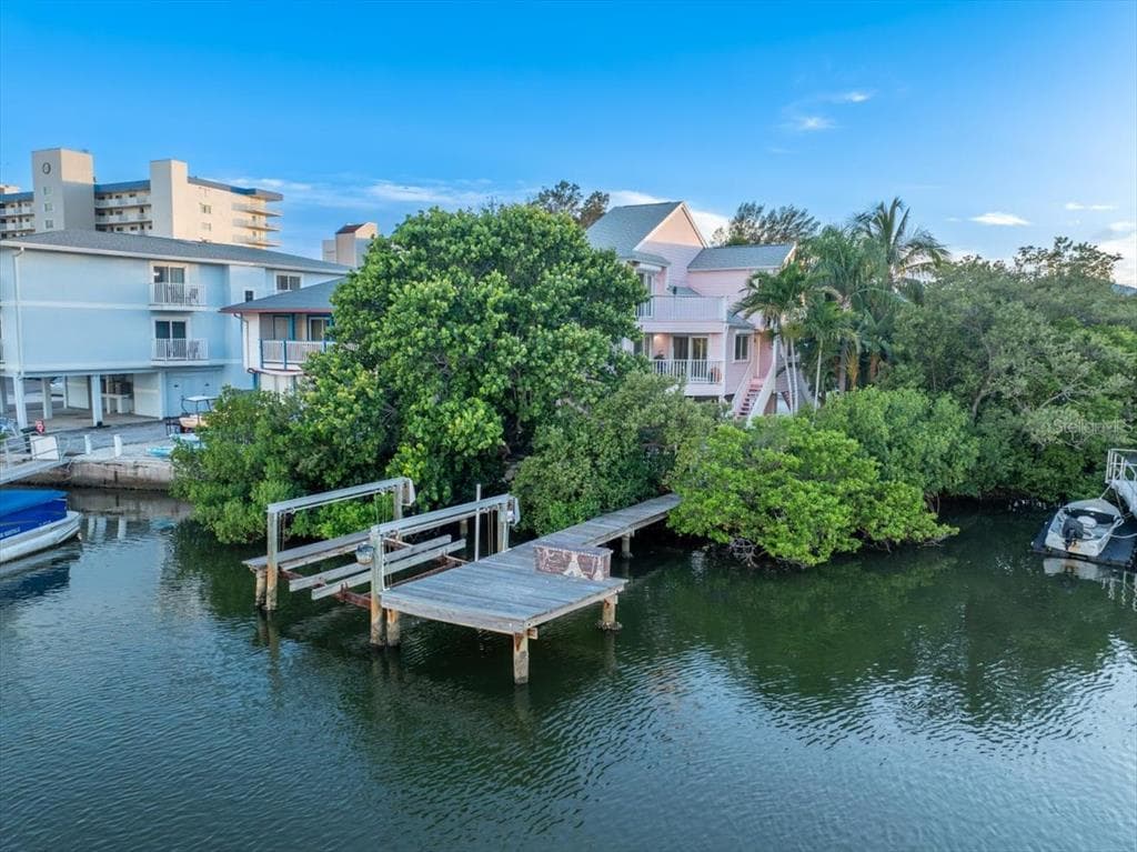 20051 GULF BOULEVARD 4