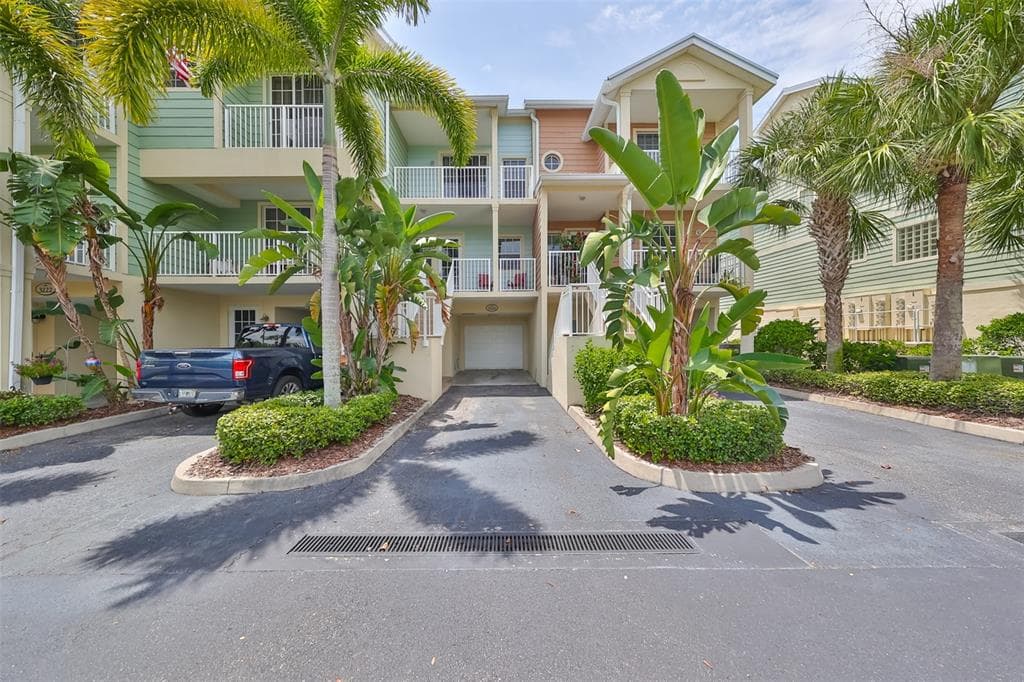 3226 MANGROVE POINT DRIVE 4